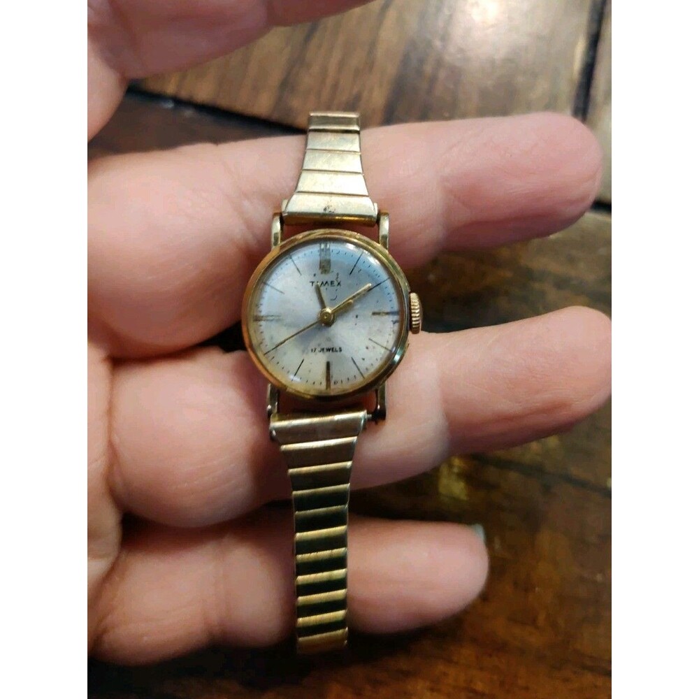 Vintage Watch Womens Timex 17 Jewels Gold Tone As Is Not Working